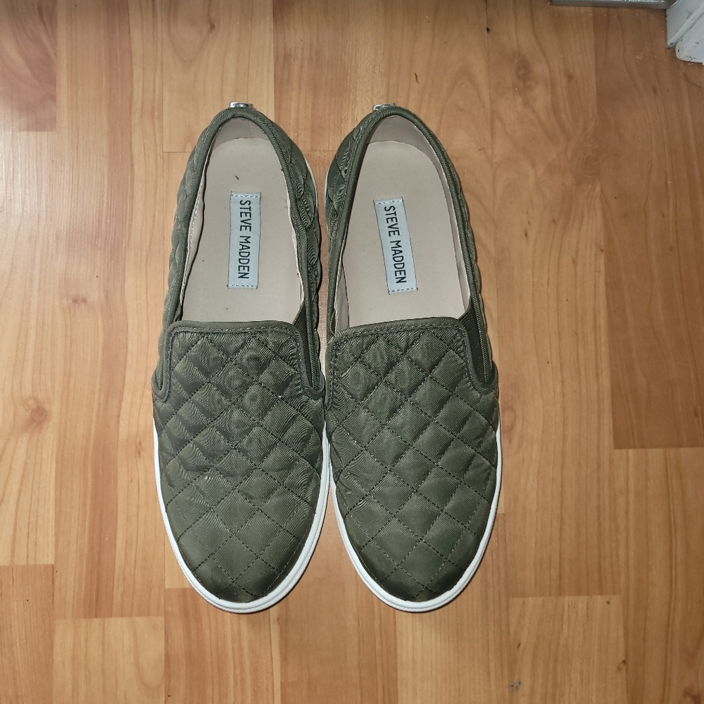 Steve Madden Slip-on Quilted Sneaker - olive green - women's 8.5 - lightly worn